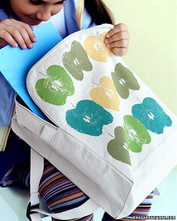 With just some apples cut in half, some ink, and a bag, you can create a customized tote for summer. http://www.marthastewart.com/273692/apple-print-bag