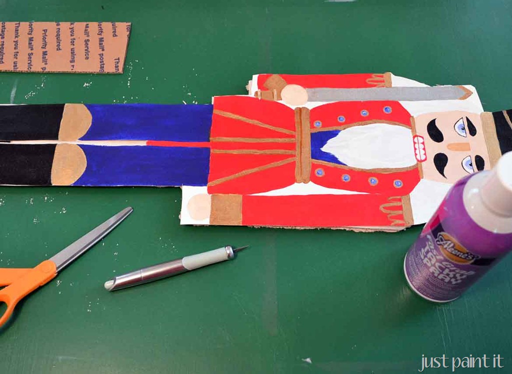 [cardboard-Nutcracker-292.jpg]