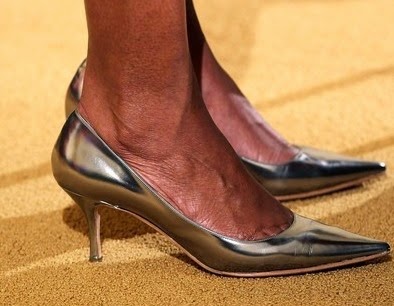 [sista%2520silver%2520heels%255B4%255D%255B4%255D.jpg]