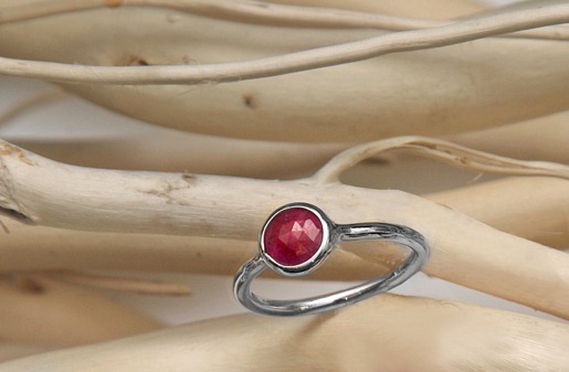 [SS%2520RubyRing2%255B5%255D.jpg]