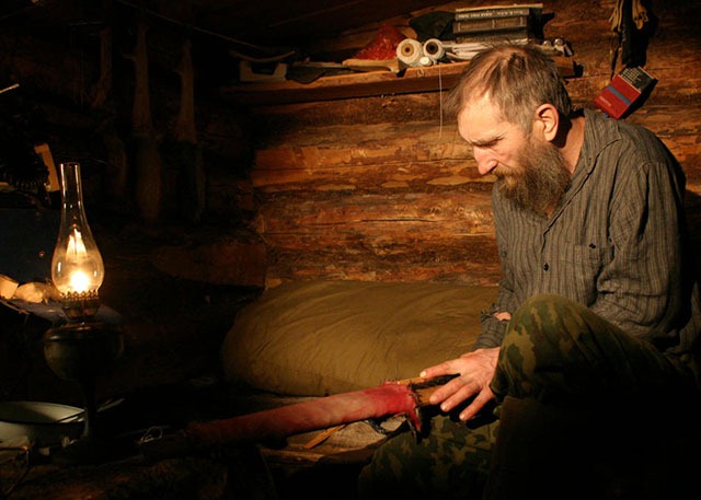 HAPPY PEOPLE - A YEAR IN THE TAIGA
