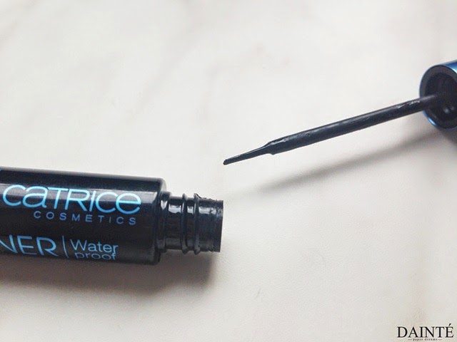 [catrice%2520water%2520proof%2520eyeliner%2520make%2520up%2520review%255B4%255D.jpg]