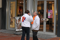 2010 02 13 Publieksactie centrum met Charlie Aptroot 057.jpg