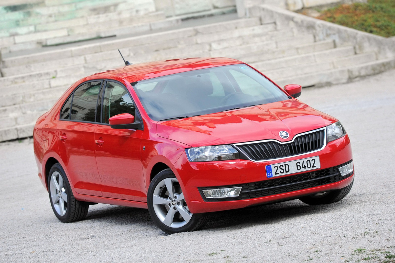 [2013-Skoda-Rapid-87%255B2%255D.jpg]