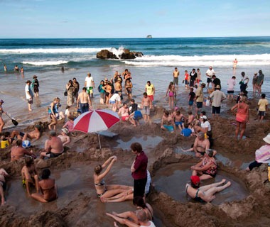 [201202-w-unusual-beaches-hot-water-b%255B2%255D.jpg]