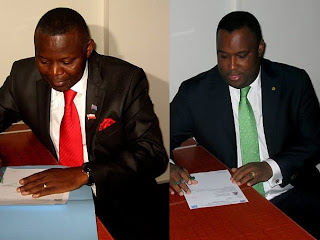 – De gauche à droite, Vital Kamerhe et Nzanga Mobutu, déposant leurs candidatures pour la présidentielle 2011, le 7/09/2011 au bureau de réception et de traitement des candidatures à la présidentielle de la Ceni à Kinshasa. Radio Okapi/Ph. Lievine Mbuinga et Tshimi – De gauche à droite, Vital Kamerhe et Nzanga Mobutu, déposant leurs candidatures pour la présidentielle 2011, le 7/09/2011 au bureau de réception et de traitement des candidatures à la présidentielle de la Ceni à Kinshasa. Radio Okapi/Ph. Lievine Mbuinga et Tshimi