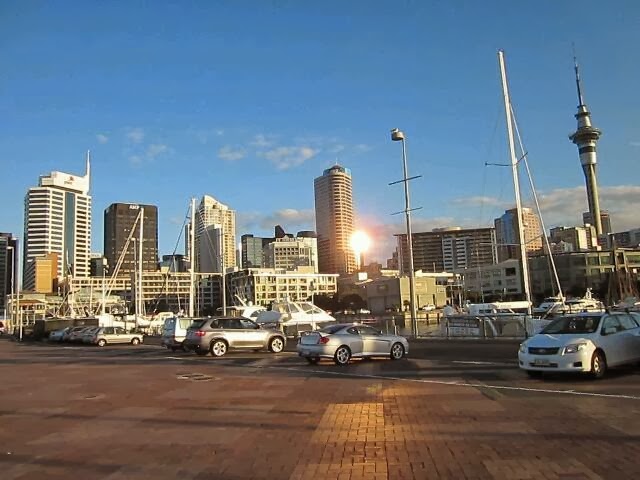 [Auckland15.jpg]