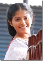 Engeyum Eppothum Anjali New Stills