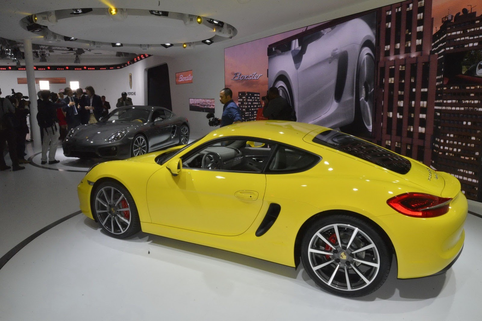 [2013-Porsche-Cayman-41%255B2%255D.jpg]