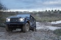 Land-Rover-Defender-Electric-14_thumb.jpg?imgmax=800