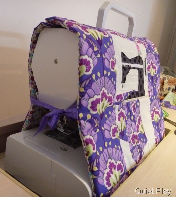 [Sewing%2520machine%2520cover%2520tied%255B3%255D.jpg]
