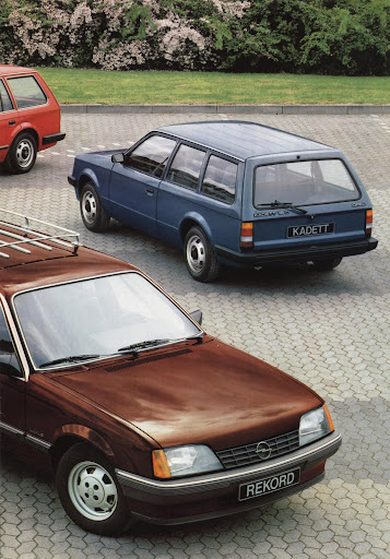 opel_caravan_1983 (3).jpg