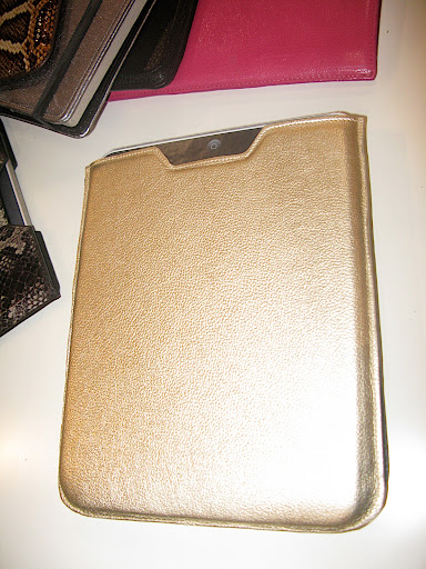 Leave it to Graphic Image, chic leather cases that can be personalized for Ipad
