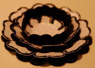 [MaggieLamarre-Silverclutch1%255B4%255D.jpg]