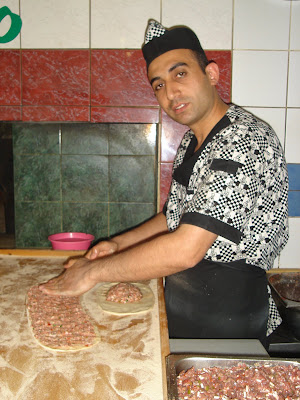 Dsy 7: Visiting the local pizzeria Cemo in Konya to learn how to make this local treat