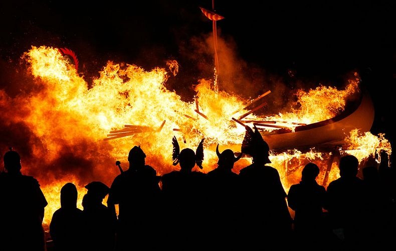 up-helly-aa-0 up-helly-aa-0