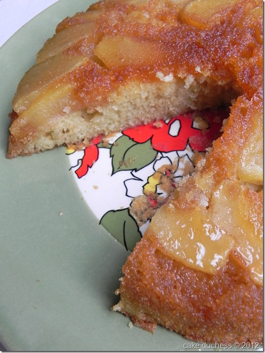 warm-apple-cornmeal-upside-cake-5 warm-apple-cornmeal-upside-cake-5