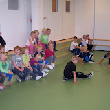 Sportclub F en F The Inner Way verzorgde op de sportdag voor de groepen 1 en 2 van CBS De vuurvlinder de onderdelen Karate en Kids Danze op dinsdag 17 mei SportdagCBSDeVuurvlinder2011