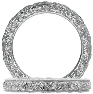 For an Old World style this Ritani Romantique eternity band features 