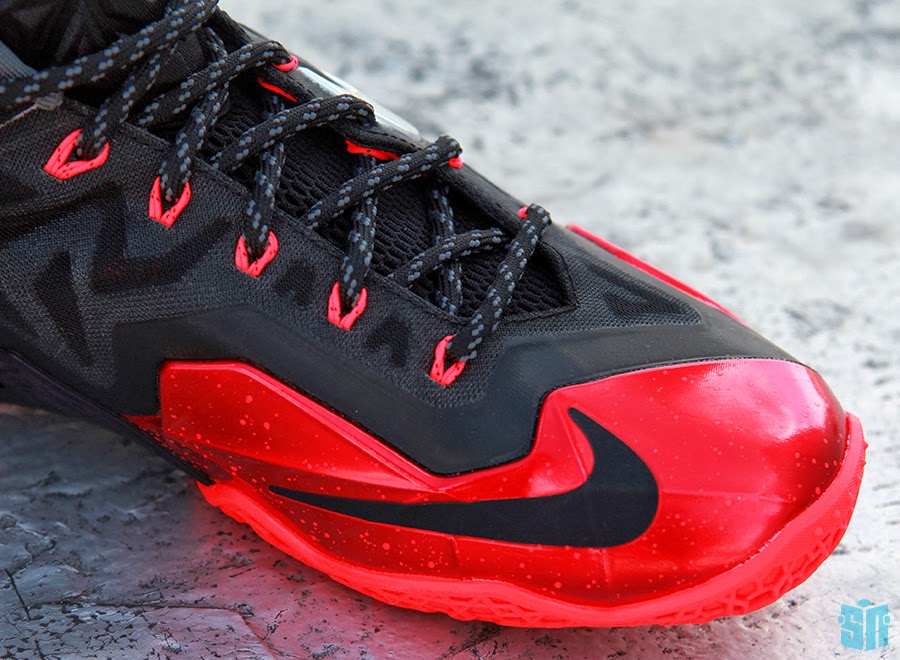 New Nike Lebron 11 White Black Red 616175 001
