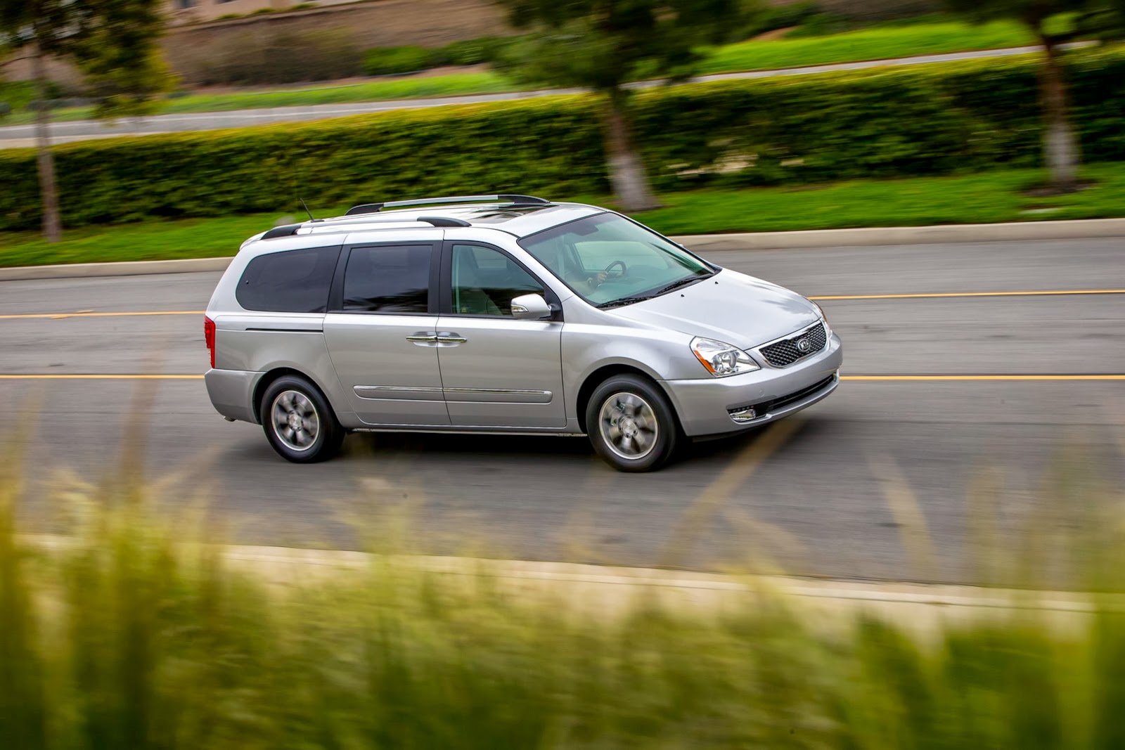 [2013-Kia-Sedona-1%255B2%255D.jpg]