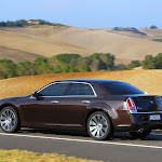 2012 Lancia Thema 009.jpg 2012 Lancia Thema 009.jpg