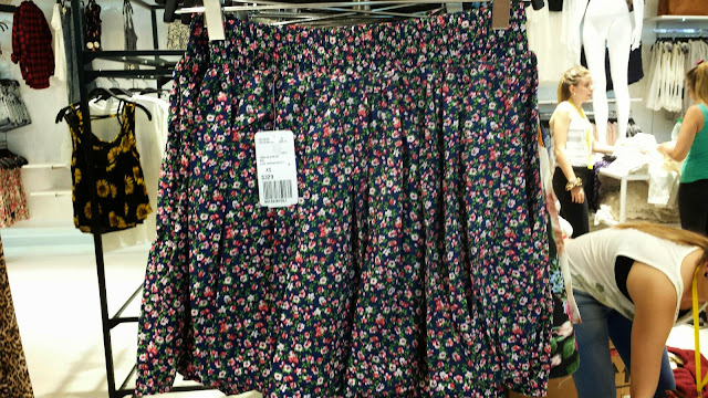 forever 21-opening-uruguay-south america-retail-fashion-fast fashion-moda-tienda-shop-2014 pollera compras barato cheap