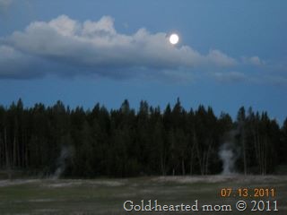 [moon10.jpg]