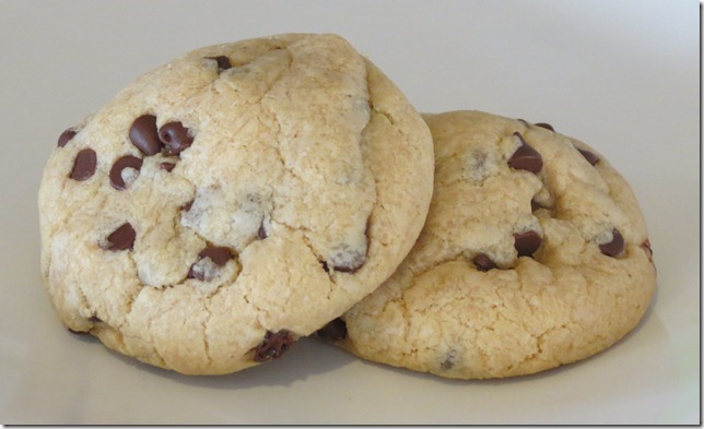Puffy Peanut Butter and Chocolate Chip Cookies 10-24-12