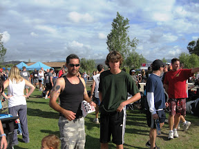 Tom (Boots & Utes) Rowe was there to cheer everyone on and get some inside information on the course for Sunday's race.
