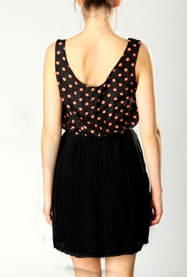 [Becky%2520dress1%255B3%255D.jpg]