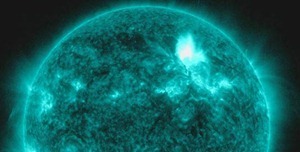 [solar-flare-R543_thumb%255B3%255D.jpg]