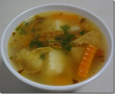 Canh ca rot khoai tay Canh ca rot khoai tay