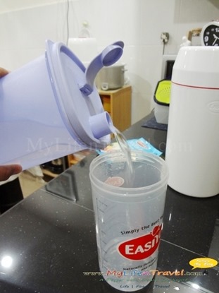 Easiyo real yogurt maker