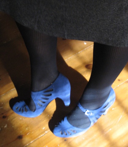 [shoes2%255B2%255D.jpg]