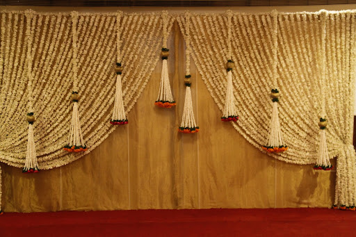 indian theme wedding stage decoration ideas