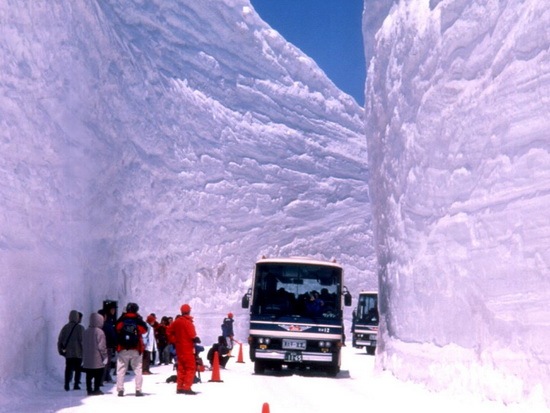 Snow-Canyon- Roads-Japan-05