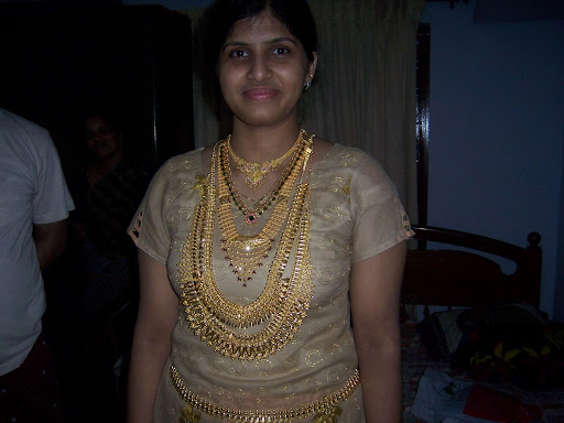 Chechi Photos