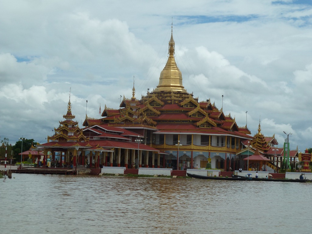 [Myanmar-Inle-Lake-Phaung-Tawoo-Templ%255B3%255D.jpg]