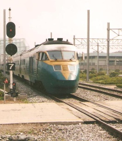 [koreantrain3.jpg]