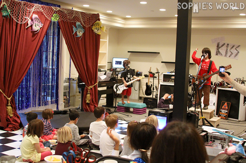 Kiss Under the Sea Party 04