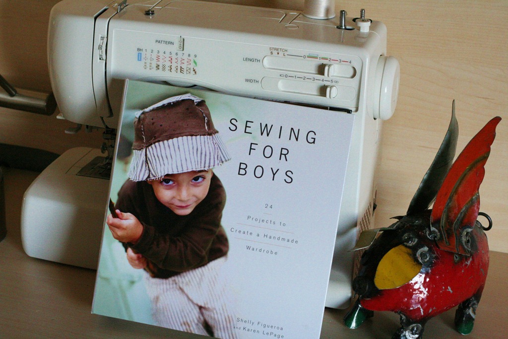 [books%2520and%2520sewing%2520020%255B2%255D.jpg]