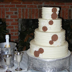ivory-chocolate-brown-couture-wedding-cake.JPG