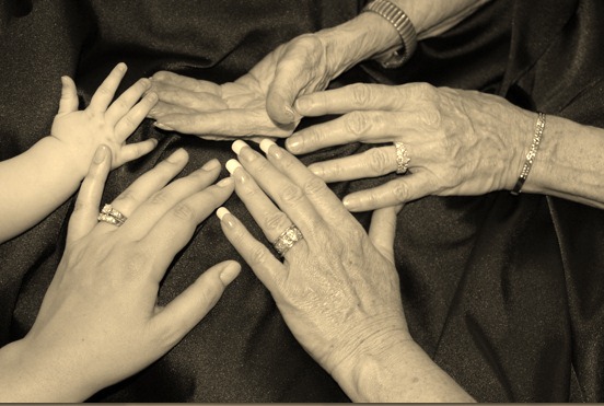 [granmdahands%255B8%255D.jpg]