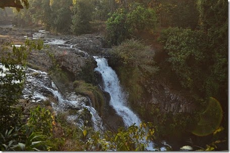 Laos Bolaven Plateau Tour Tad Gneuang waterfall 140208_0002