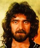 Geezer Butler - Baixo 