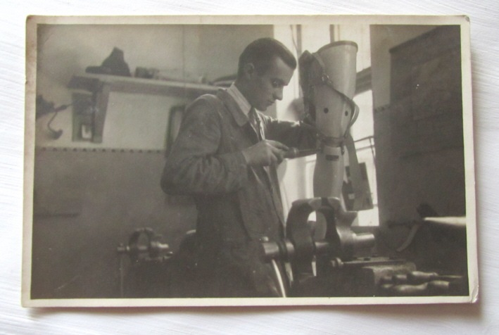 [Orthop%25C3%25A4diemechaniker%255B8%255D.jpg]
