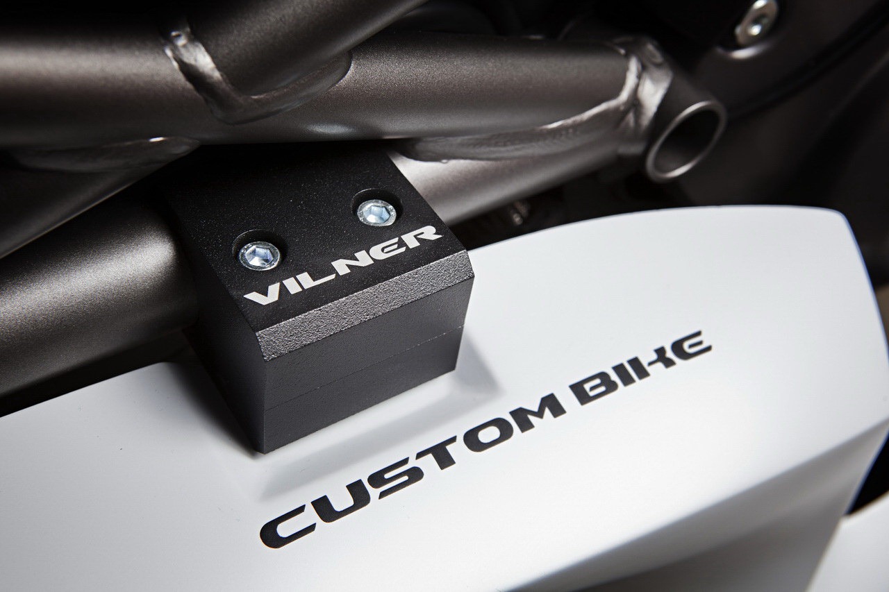[Ducati-Bulgari-Vilner-4%255B2%255D.jpg]