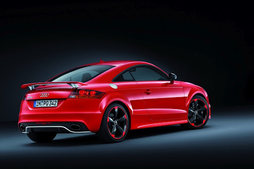 2013-Audi-TT-RS-Plus-02.jpg