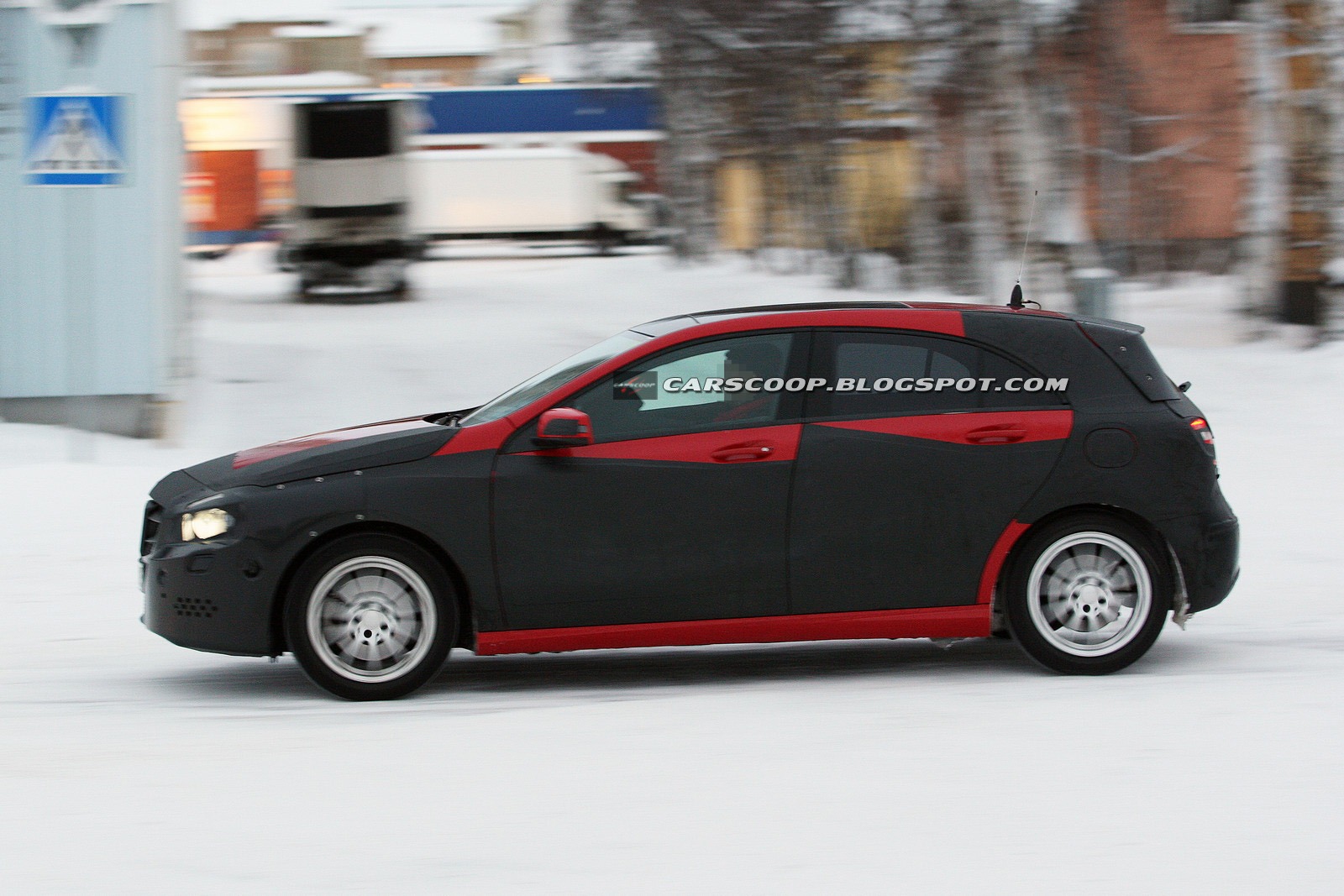 [2012-Mercedes-A-Class-6%255B3%255D.jpg]